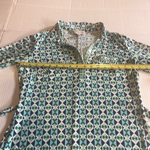 Donna Morgan Geometric Patterned Green white and Blue Dress w belt & buttons - Picture 6 of 14